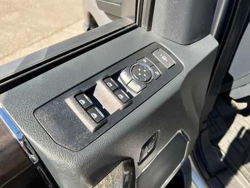 Used 2022 Ford F350 Lariat w/ Lariat Ultimate Package AWD/4WD image 24