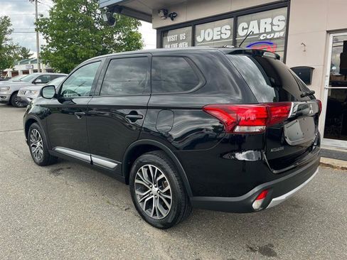 Used 2016 Mitsubishi Outlander SE AWD/4WD image 2
