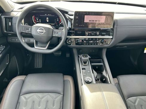 New 2026 Nissan Pathfinder Platinum w/ Lighting Package AWD/4WD image 26