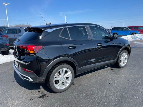 Used 2022 Buick Encore GX Preferred w/ Cold Weather Comfort Package image 4