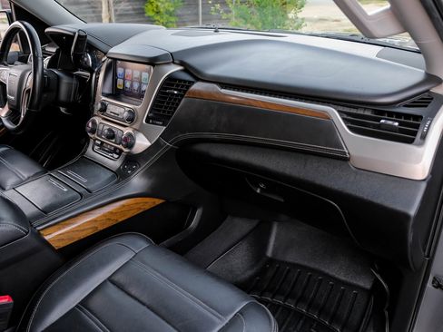 Used 2019 GMC Yukon XL Denali w/ Denali Ultimate Package image 15