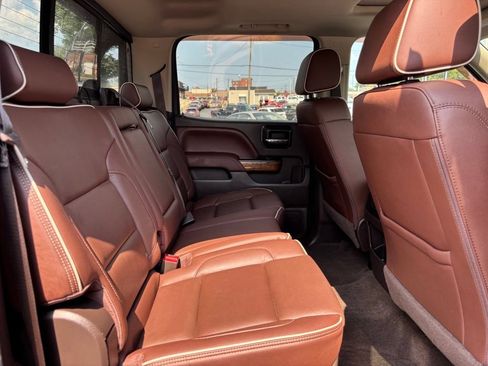 Used 2017 Chevrolet Silverado 1500 High Country w/ High Desert Package AWD/4WD image 27