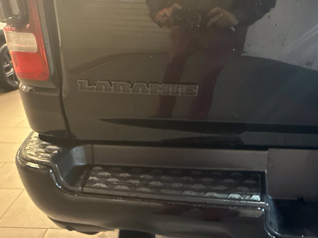 Used 2022 RAM 1500 Laramie AWD/4WD image 19