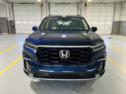 New 2025 Honda Pilot Touring image 15