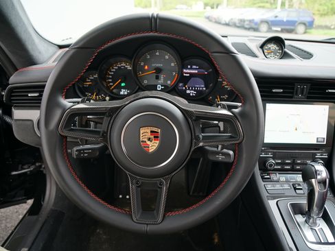 Used 2019 Porsche 911 GT2 RS RWD image 15