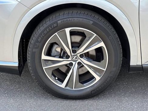 Used 2023 Lexus RX 350 Premium w/ Accessory Package AWD/4WD image 9