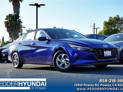 Certified 2021 Hyundai Elantra SE w/ Preferred Accessory Package