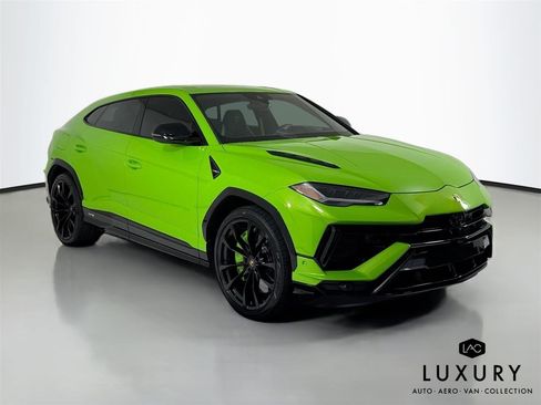 Used 2024 Lamborghini Urus S image 4