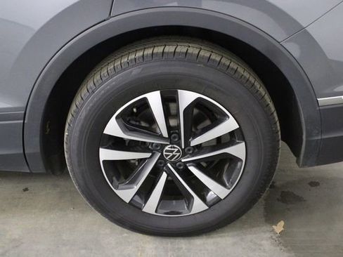 Used 2024 Volkswagen Tiguan S image 39