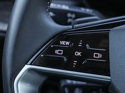 New 2025 Audi Q5 Premium image 18