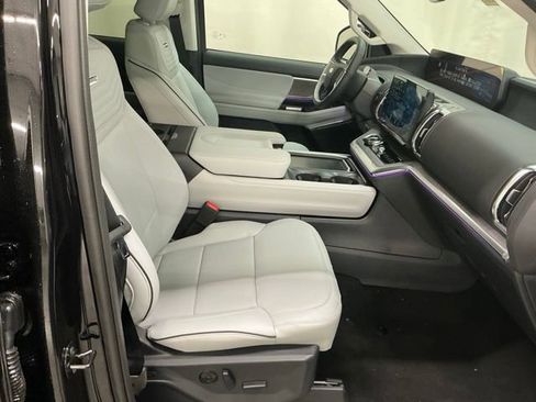 New 2025 Ford Expedition Platinum w/ Platinum Ultimate Package image 20