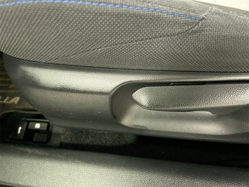 Used 2020 Toyota Corolla SE image 10