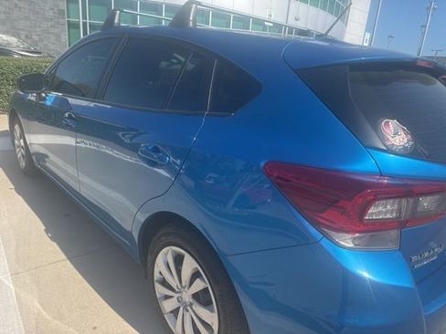 Used 2023 Subaru Impreza 2.0i image 3