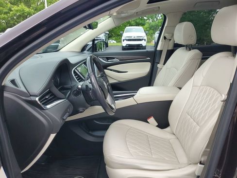 Used 2022 Buick Enclave Avenir w/ Avenir Technology Package AWD/4WD image 5