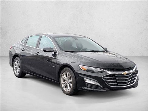 Used 2022 Chevrolet Malibu LT image 3