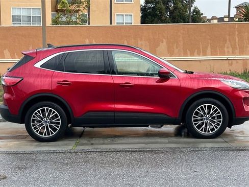 Used 2022 Ford Escape Titanium w/ Titanium Premium Package image 3
