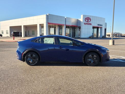 New 2026 Toyota Prius LE image 7