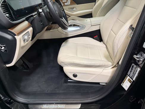 Used 2023 Mercedes-Benz GLE 350 GLE 350 w/ 3rd Row Seat Package image 58