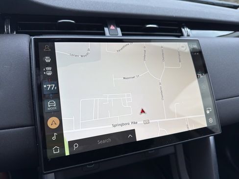 Used 2024 Land Rover Discovery Sport S image 11