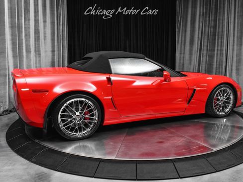 Used 2013 Chevrolet Corvette 427 w/ 1SB Preferred Equipment Group RWD image 41
