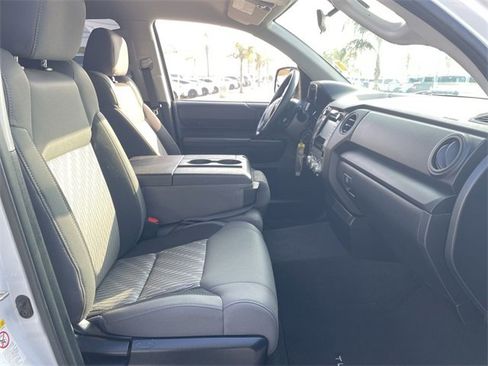 Used 2018 Toyota Tundra SR image 25