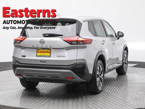 Used 2022 Nissan Rogue SV AWD/4WD image 5