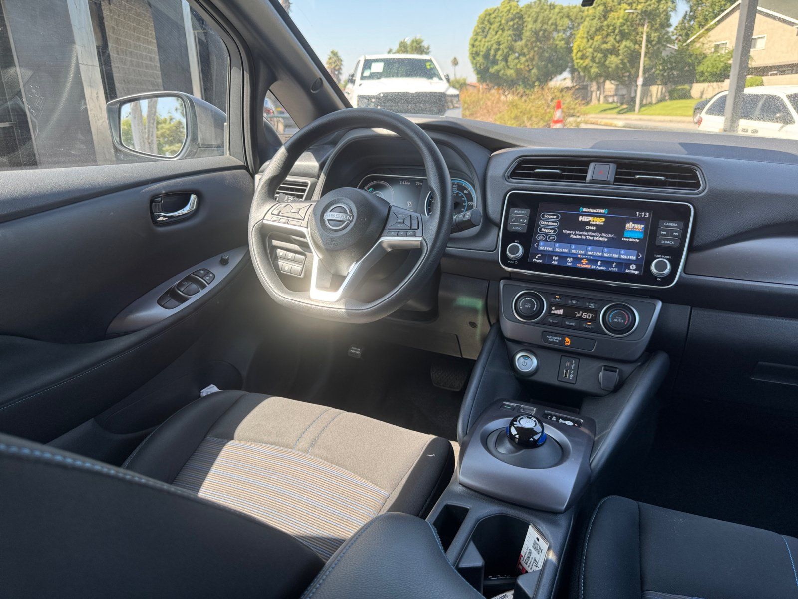 Used 2025 Nissan Leaf S FWD image 21