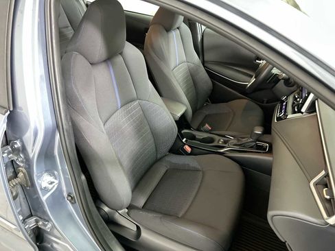 Used 2021 Toyota Corolla SE w/ SE Premium Package image 25