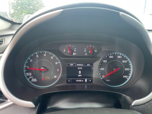 Used 2023 Chevrolet Malibu LT FWD image 19