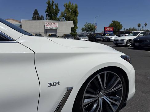 Used 2017 INFINITI Q60 3.0t w/ Premium Plus Package 3.0T RWD image 26
