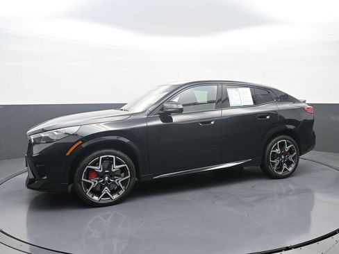 Used 2025 BMW X2 M35i w/ Premium Package image 4