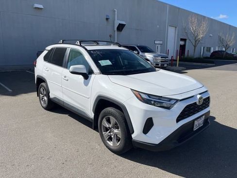 Used 2023 Toyota RAV4 XLE w/ Convenience Package image 1