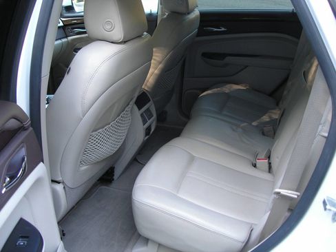 Used 2015 Cadillac SRX Performance w/ Driver Awareness Package image 4
