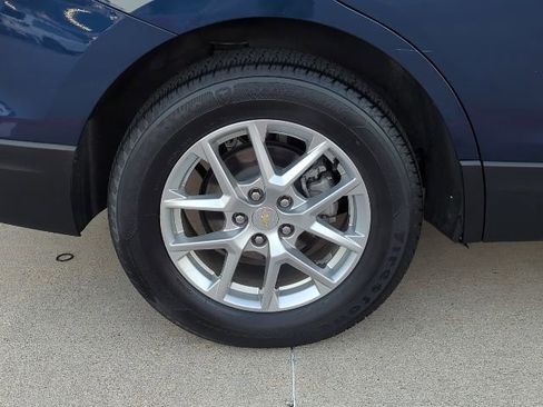 Used 2023 Chevrolet Equinox LT image 3