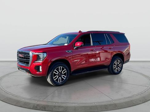 Used 2024 GMC Yukon AT4 w/ Technology Package AWD/4WD image 4