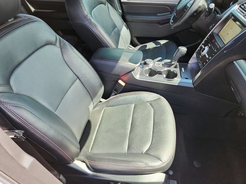 Used 2019 Ford Explorer Sport AWD/4WD image 29