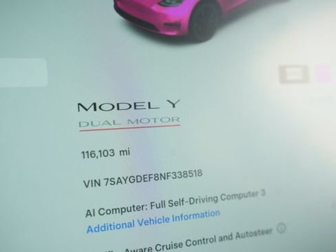 Used 2022 Tesla Model Y Performance AWD/4WD image 32