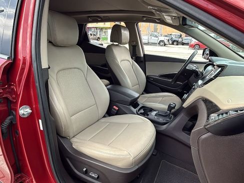Used 2017 Hyundai Santa Fe Sport FWD image 39