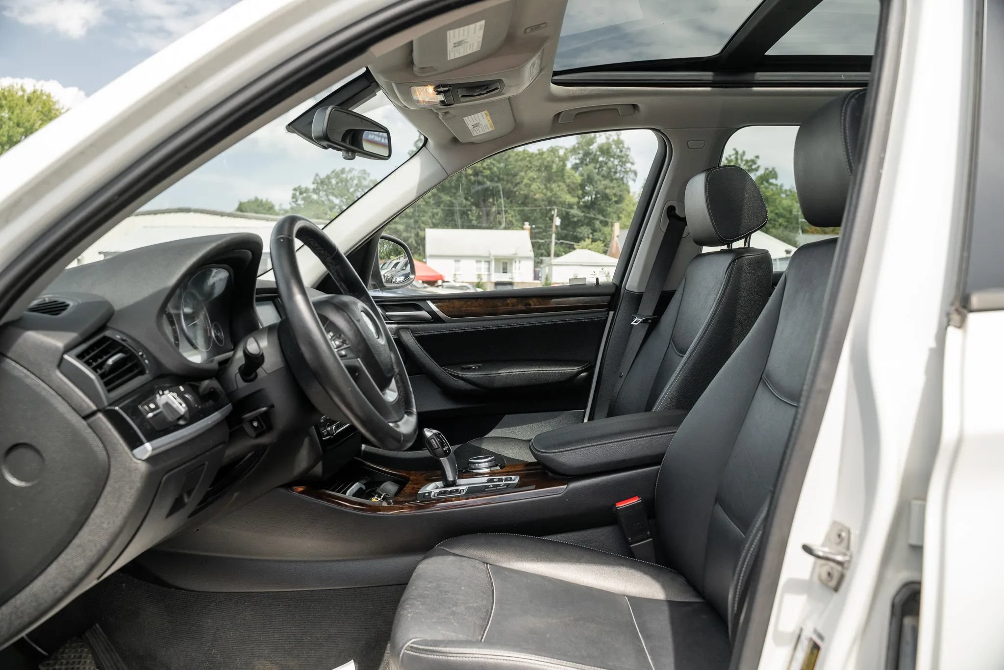 Used 2015 BMW X3 xDrive28i AWD/4WD image 7