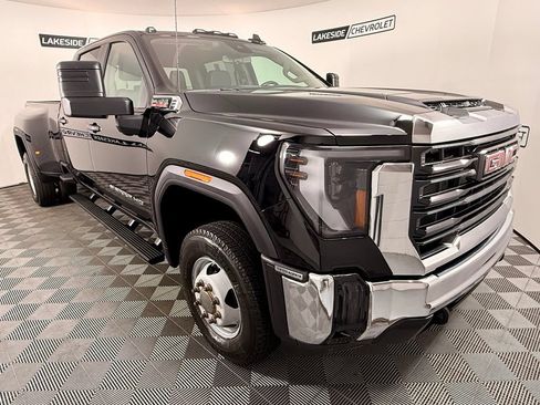 Used 2026 GMC Sierra 3500 Pro AWD/4WD image 8
