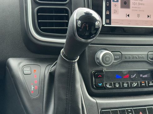 New 2026 RAM ProMaster 2500 w/ Quick Order Package 22G SLT image 19