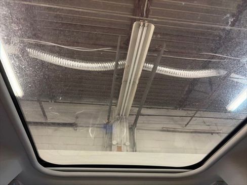 Used 2017 Ford Transit Connect XLT image 29