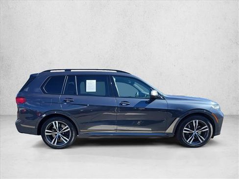 Used 2021 BMW X7 M50i w/ Cold Weather Package image 4