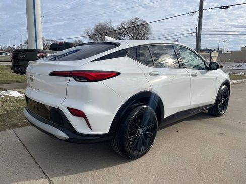 Used 2025 Buick Envista Sport Touring image 13