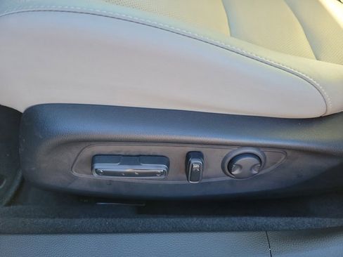 Used 2025 Honda Accord Touring image 19