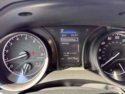 Used 2024 Toyota Camry SE FWD image 19