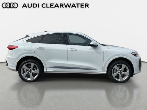 New 2025 Audi Q5 Prestige image 6