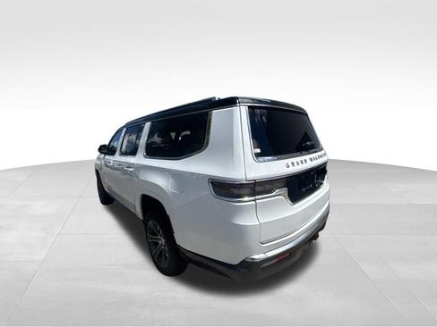 Used 2024 Jeep Grand Wagoneer L 4WD image 4