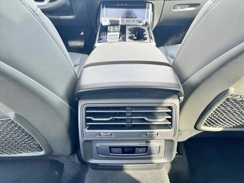 Used 2025 Audi Q7 3.0T Premium Plus AWD/4WD image 18