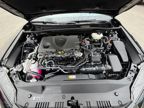 Used 2025 Toyota Camry SE FWD image 26